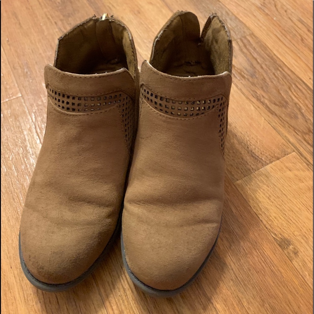 Kenneth Cole Reaction Ankle Boots